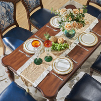 Ensemble de canapés sectionnels classiques vintage de luxe français en bois massif pour salon, villa, école