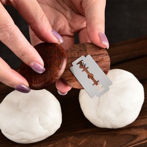 Outils de levage pour panier à <span class=keywords><strong>pain</strong></span> : Couteau à <span class=keywords><strong>pain</strong></span> en bois avec 5 lames, outil de rainurage de la pâte - Product Image 2