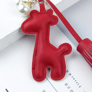 Gantungan Cermin Mobil Jerapah Kreatif dengan Rumbai Mutiara Dekorasi Interior Mobil yang Modis Gantungan Kunci & Aksesori Tas yang Lucu - Product Image 2