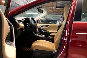 2024 Toyota RAV4 VX One Owner bekas cukup - Product Image 2