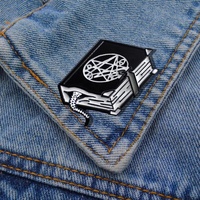 Pin kerah logam berlapis Enamel keras mode imut kecil buah Lemon Logo desain harga murah
