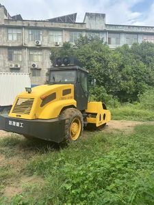 Высокомощный дизельный одновальцовый дорожный каток со стальным колесом и двигателем (б/у) - Product Image 4