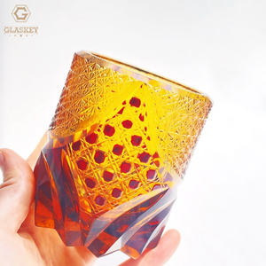 Edo Kiriko Mini verre à <span class=keywords><strong>whisky</strong></span> <span class=keywords><strong>japonais</strong></span> sculpté à la main Shot Black Samurai Crystal Cut Mini <span class=keywords><strong>Whisky</strong></span> - Product Image 2