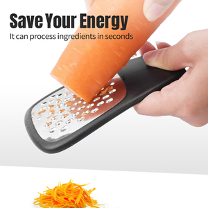 Petit ensemble d'outils de cuisine multifonctionnels de 6 pièces Moulin à fromage, ouvre-bouteille, éplucheur de fruits/légumes, couteau à pizza, éplucheur - Product Image 4