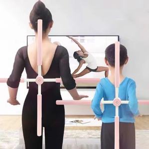 Bâton de yoga pour l'entraînement du dos et des épaules, correcteur de posture croisée pour le yoga et le Pilates - Product Image 6