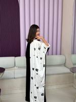 Abaya pour femmes Hafizah, imprimée en noir et blanc, manches longues, longueur au sol, robe de prière musulmane, OEM personnalisé