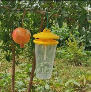 Piège à mouches à suspendre réutilisable pour l'extérieur avec recharge d'appât <span class=keywords><strong>naturel</strong></span> Piège à mouches réutilisable tueur <span class=keywords><strong>attrape</strong></span>-mouches pour l'extérieur - Product Image 1