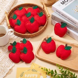 Paquete de 24 Adornos de Manzanas de Fieltro para Árbol de <span class=keywords><strong>Navidad</strong></span>, Decoraciones Colgantes de Manzanas Rojas para Tableros de Anuncios de Bienvenida del Primer Día de Clases - Product Image 4