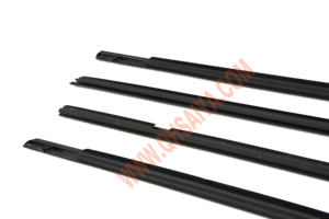 Top usine de haute qualité automobile pièces en caoutchouc porte verre extérieur voiture fenêtre joint bande météo corps voiture coupe-froid - Product Image 5