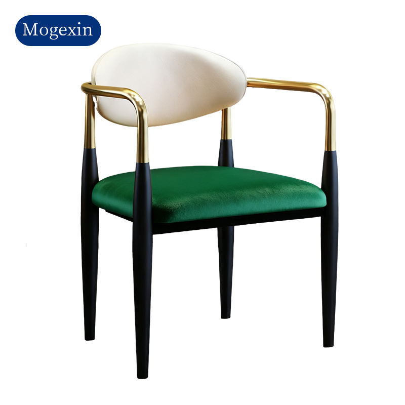 สีเขียวอ่อน