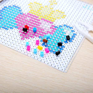 Vente en gros de jouets éducatifs pour enfants, nouveau style, perles Perler de 5 mm, kit de perles Hama - Product Image 5