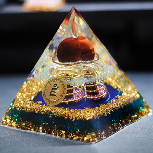 เครื่องประดับคริสตัลรูปทรงปิรามิด หินตาเสือสีแดง แก้วสีน้ำเงิน เรซิ่นอีพ็อกซี่ งานแฮนด์เมด ของตกแต่งบ้าน ตกแต่งตู้วางของบริเวณทางเข้า - Product Image 4
