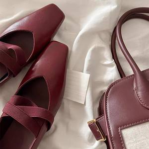 Chaussures plates Mary Jane en cuir véritable à bout carré, talon moyen de 3 à 6 cm, confortables pour femmes, à porter au quotidien - Product Image 4