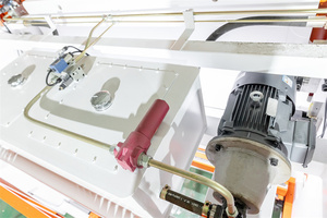 Presse plieuse hydraulique RAYMAX 4 axes avec changeur d'outils automatique CNC - Product Image 5