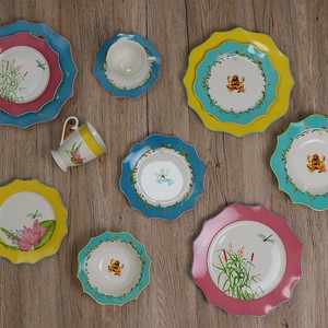 Varie forme Bone China moderni Set da tè in ceramica porcellane forma unica piccola fantasia caffè e piattini Set tazza - Product Image 6