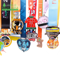 Médaille de course en métal en gros, alliage de zinc, émail 3D souple, pailletée, pour fête, anniversaire, médaille personnalisée