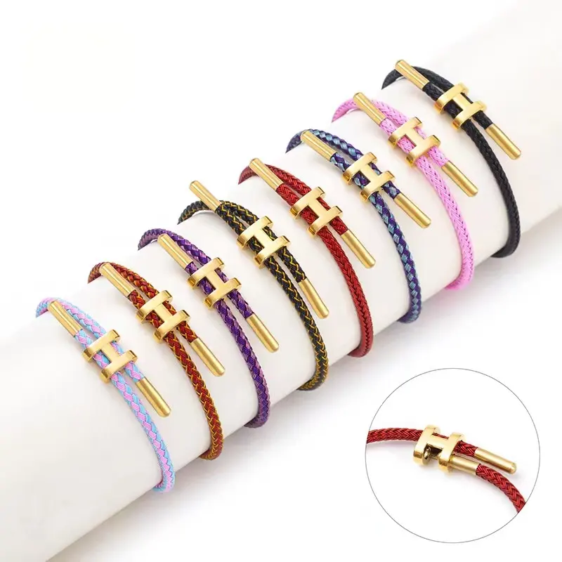 Nouveau bracelet de câble métallique en acier inoxydable avec bracelet de corde assorti en or dur 3D en or 18 carats réglable et bracelet en acier au titane