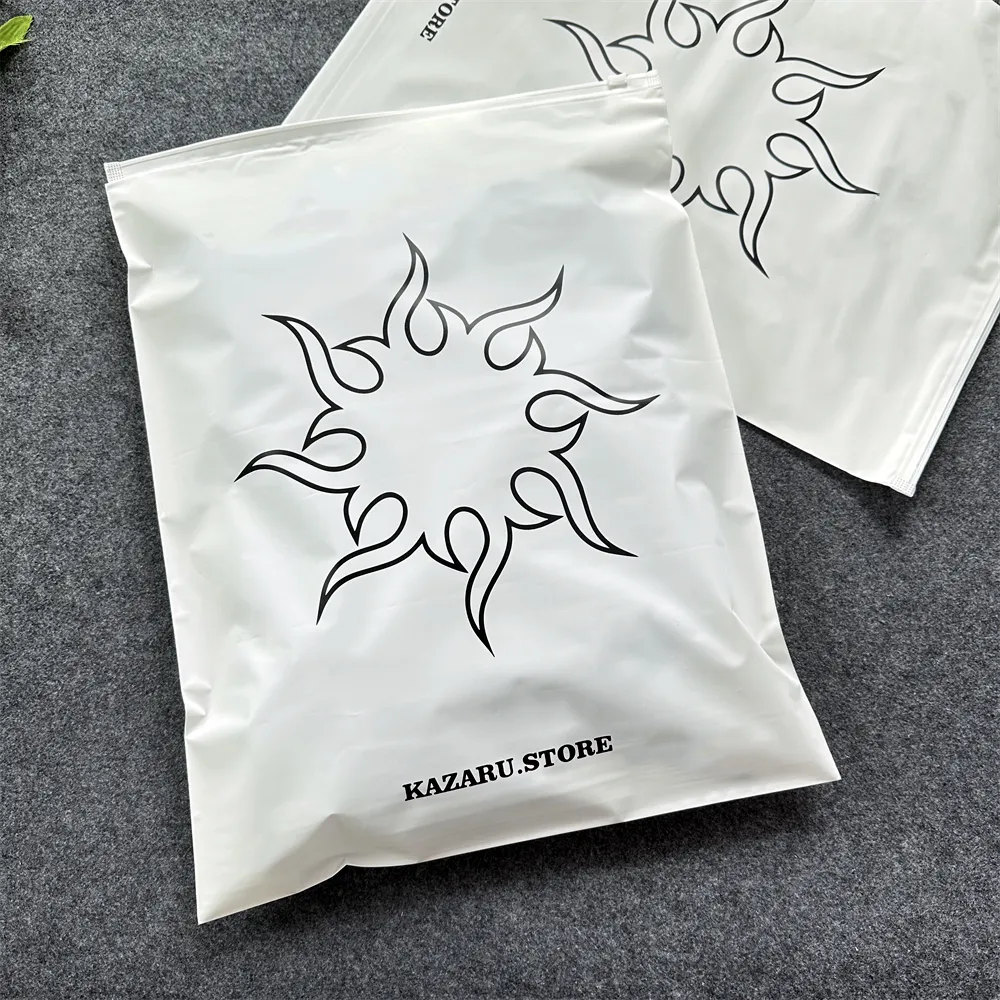 Benutzer definierte Marke Logo Poly Reiß verschluss tasche Weiß Umwelt freundliche Frosted Plastic Verpackungs tasche Recycled Zip Pouch Bag für Kleidung