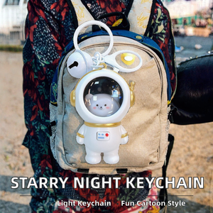 Pendentif lumineux de couple créatif en PVC Petit ciel étoilé Veilleuse <span class=keywords><strong>Astronaute</strong></span> Porte-clés Décoration en gros Petits cadeaux - Product Image 4