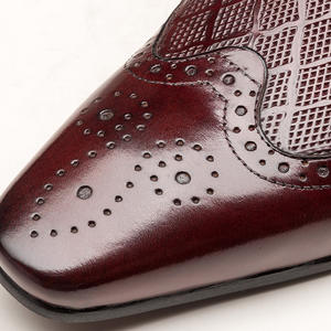 Chaussures en cuir pour hommes, respirantes, en cuir de vachette ajouré, à bout pointu avec boucle, tendance pour l'été - Product Image 4