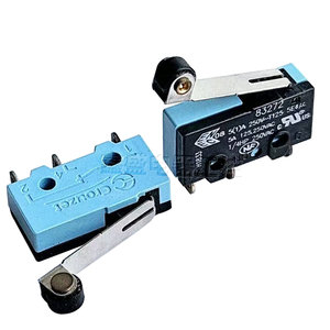 ไมโครสวิตช์ Crouzet รุ่น 83272 แบบ 3 ขา SPDT 250VAC พร้อมคันโยกแบบลูกกลิ้ง - Product Image 1