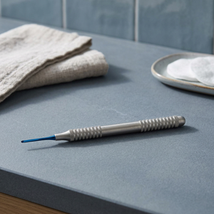 Instruments chirurgicaux pour implants dentaires Dogmatic International : Ciseaux chirurgicaux en acier inoxydable, certifiés CE ISO - Product Image 2