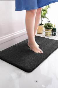 Tapis de bain luxueux gris en peluche, lavable, épaisseur 25 mm, doux, 100 % polyester, antidérapant, antibactérien, taille personnalisée pour hôtel, fabrication OEM ODM - Product Image 2