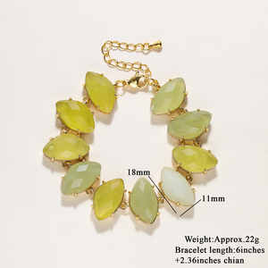 Braccialetto in Cristallo di Quarzo Naturale con Cornice Floreale Dorata, Gioiello di Moda per Uso Quotidiano per Ragazze - Product Image 3