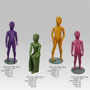 Mannequins féminins en <span class=keywords><strong>position</strong></span> assise, debout, tête chauve, avec cheveux humains, avec visage maquillé - Product Image 3