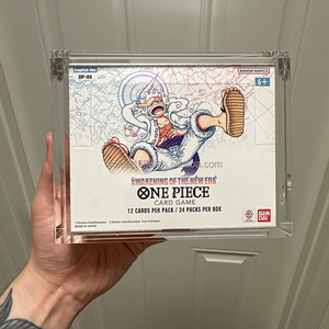 Boîte de présentation en acrylique résistante aux UV pour jeu de cartes One Piece OP-05 Awakening of the New Era Booster Box (version anglaise) - Product Image 1