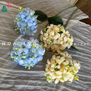 Huading Studio - Arreglo de Flores Artificiales de Hortensia de Seda Hechas a Mano para Decoración de Bodas y Hogar - Product Image 4