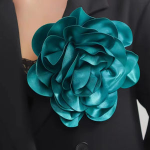 Satén francés 19cm tela exagerada flor grande broche Pin hecho a mano flor vestido accesorio broche - Product Image 1