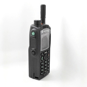 Radio transceptor portátil resistente Talkie Walkie MTP850 IP54 DMR VHF de dos vías con GPS de largo alcance - Product Image 2