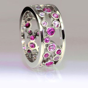 Anello Traforato con Design a Fascia Intera, Elegante Anello da Dito per Donne - Product Image 3