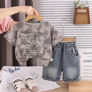 Nouvel ensemble de vêtements d'été 2026 pour garçon : <span class=keywords><strong>chemise</strong></span> <span class=keywords><strong>beige</strong></span> à manches courtes imprimée lettres + short en jean, ensemble 2 pièces - Product Image 4