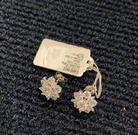 Anting-anting stud perak sterling 925 grosir, bunga berkilauan, desain sederhana, nuansa mewah, untuk wanita, sehari-hari, pernikahan, pertunangan, dan pesta