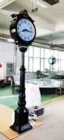 Horloge de rue moderne sur mesure avec synchronisation automatique de l'heure par satellite Grand affichage Cadre en acier inoxydable Éclairage de nuit