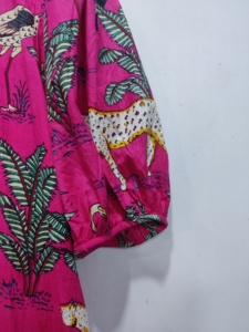 Thanh Lịch Đầu Gối Chiều Dài Ăn Mặc Cho Phụ Nữ Puffy Hàn Quốc Tay Mô Hình Mở Phía Trước Với Nút Gần Gẫm Hợp Thời Trang Flare Thiết Kế Ở Phía Dưới - Product Image 3