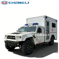 Ambulance médicale tout-terrain anti-virus 4x4 avec cabine d'isolement à pression négative pour les secours en zone sauvage isolée