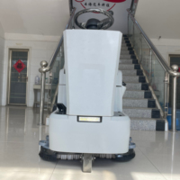 Autolaveuse autotractée à aspiration 24V, batterie 600W, double brosse pour le nettoyage des sols durs des centres commerciaux et des bureaux