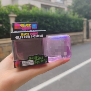 Cubo de Goma Antiestrés de Alta Calidad Needoh Nice Cube Glitter Super Solid Squishy Fidget Toy, Venta al por Mayor - Product Image 2