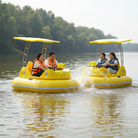 Bateaux tamponneurs électriques QIQU avec musique, lumières et pistolets à eau, en PE, 1 pièce pour 2 adultes et 1 enfant