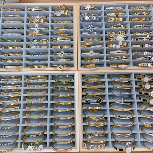 Bijoux de marque de mode de créateur, plaqué or 18 carats, zircon, bracelet glacé brillant, mélange de clous, bracelet glacé pour femmes - Product Image 6