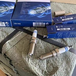 Pièces de moteur de <span class=keywords><strong>moto</strong></span> automatique haute performance iridium bujia bougies 0242135527 YR7NE <span class=keywords><strong>bougie</strong></span> d'allumage de voiture - Product Image 2