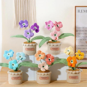 Nuova Decorazione per Auto e Ufficio: <span class=keywords><strong>Fiore</strong></span> di Lana all'Uncinetto Fatto a Mano, <span class=keywords><strong>Primula</strong></span> Artificiale in Vaso - Product Image 1