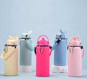 Bouteille d'eau en acier inoxydable de grande capacité avec corde tressée et paille isolée pour hommes et femmes Sports de plein air Tasse à boire - Product Image 2