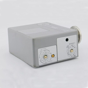 Manomètre de vide capacitif CT-550 d'occasion L97363000220, jauge de vide Varian - Product Image 1