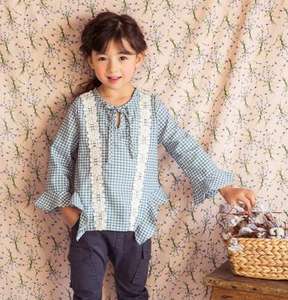 Camiseta de Verano para Niña, Nueva Moda, Blanca y Negra a Cuadros, con Cordones y Mangas Abullonadas - Product Image 3