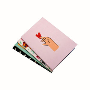 Cuadernos de Diseño Personalizado en Rosa Intenso, Encuadernados con Hilo, Formato A4 y A5, con Páginas Rayadas, Punteadas o en Blanco para Tomar Notas - Product Image 5