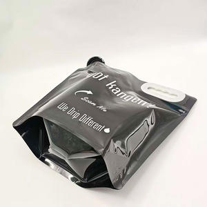 Bolsa con Boquilla de 3L, 5L, 10L, Negra Brillante, Portátil, Reciclable, Segura, para Recubrimientos, Aerosoles, Líquidos Químicos - Product Image 4